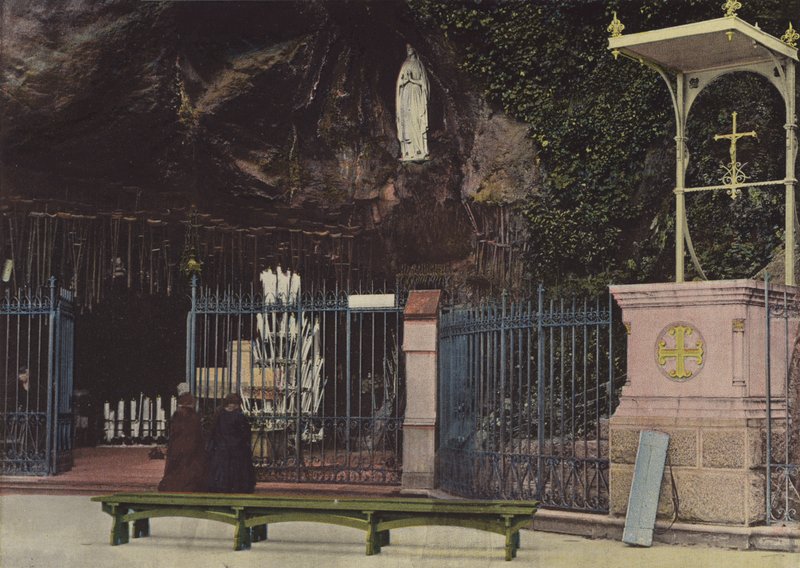 Lourdes, Mağara by European Photographer
