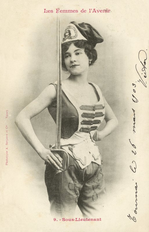 Asteğmen, Geleceğin Kadını by French Photographer