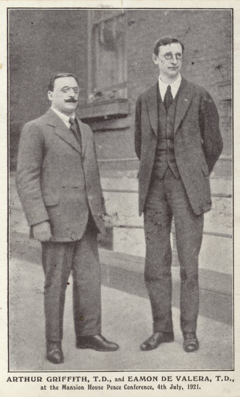 Arthur Griffith ve Eamon de Valera by Irish Photographer