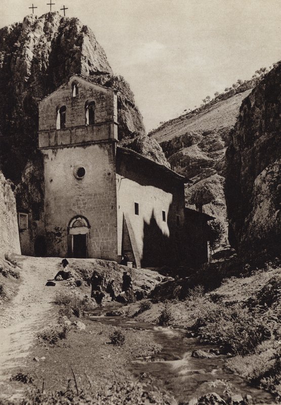İtalya: Val di Rajale, Abruzzi (s / b fotoğraf) by Kurt Hielscher