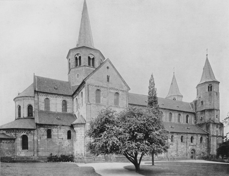 Godehardikirche (s/b fotoğraf) by Photographer German