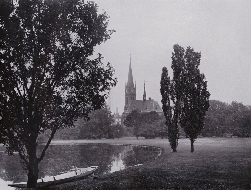 Leipzig: Luther Kilisesi ile Johannapark (s/b fotoğraf) by Photographer German