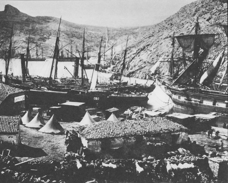 Kırım Savaşı sırasında Balaclava Limanı by Roger Fenton